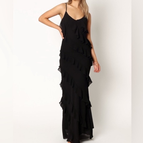 Petal & Pup Dresses & Skirts - Petal & Pup Ciao Ruffles Maxi Dress Size L